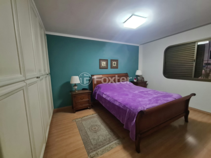 Image 38 - 1010259
