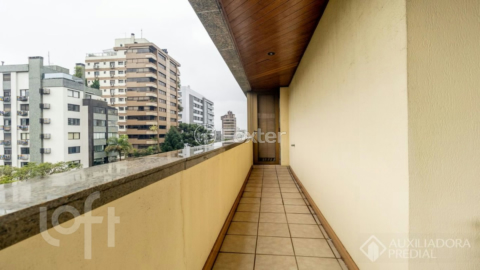 Image 8 - 1010282
