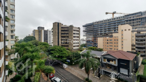 Image 41 - 1010282