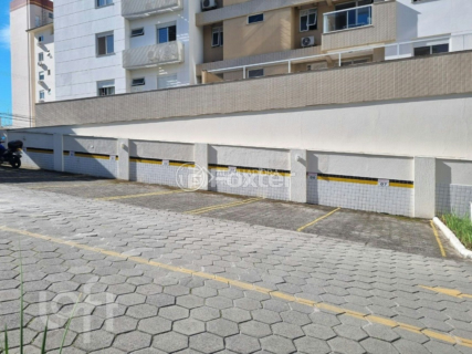 Image 17 - 1010285