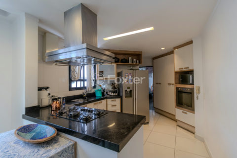 Image 31 - 1010330