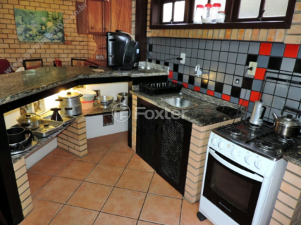 Image 9 - 1010394