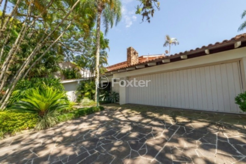 Image 8 - 1010400