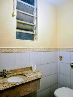 Image 11 - 1010401