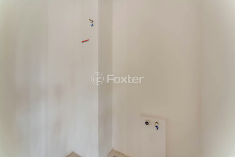 Image 20 - 1010447
