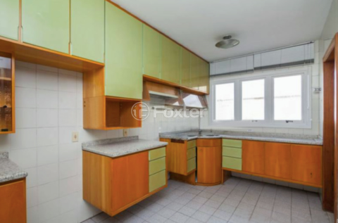 Image 7 - 1010485