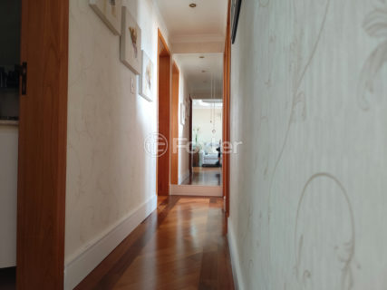 Image 8 - 1010500
