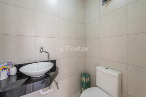 Image 34 - 1010512
