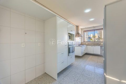 Image 32 - 1010545