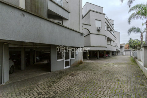 Image 33 - 1010569