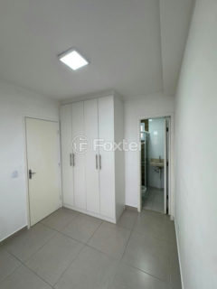 Image 11 - 1010600