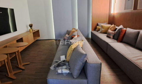 Image 7 - 1010710