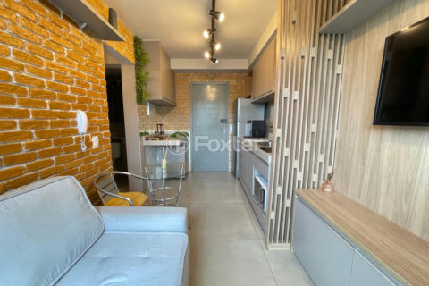 Image 4 - 1010713