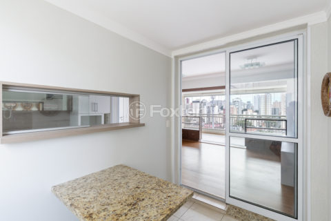 Image 30 - 1010740