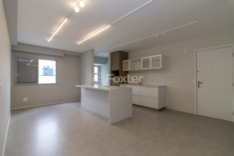 Image 34 - 1010745