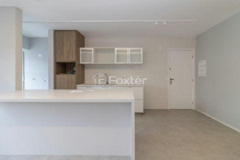 Image 31 - 1010745