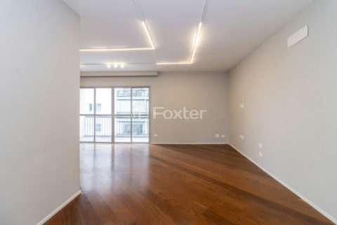 Image 7 - 1010745