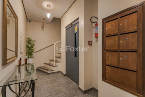 Image 33 - 1010776