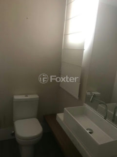 Image 2 - 1010784