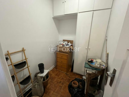 Image 37 - 1010799
