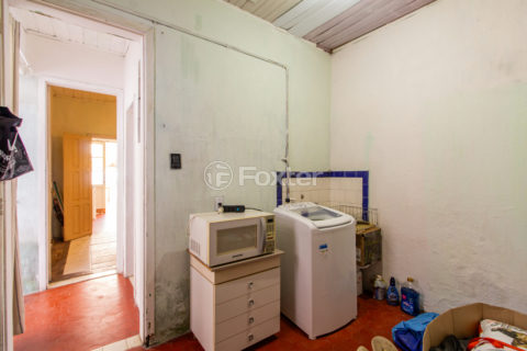 Image 40 - 1010818