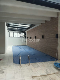 Image 10 - 1010850
