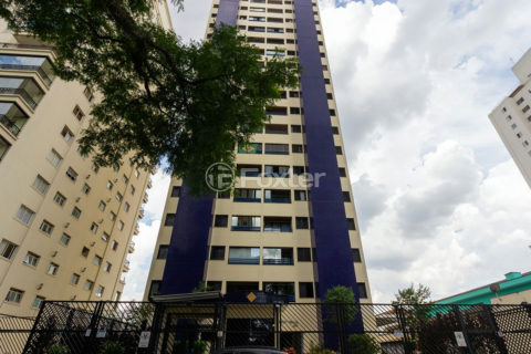 Image 39 - 1010854