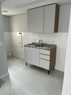 Image 3 - 1010979