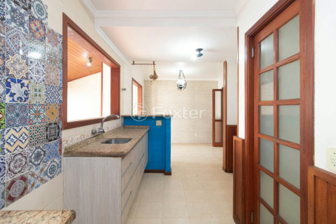 Image 27 - 1010999