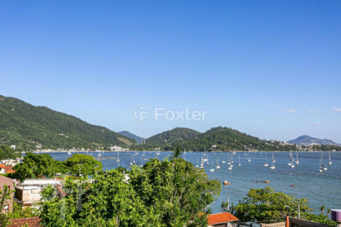 Image 27 - 1011052