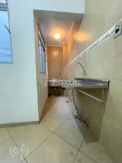 Image 3 - 1011082