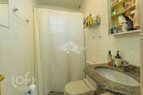 Image 31 - 1011156