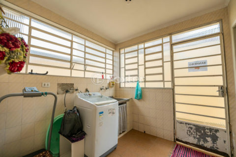 Image 31 - 1011174