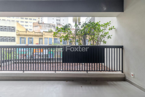 Image 3 - 1011196