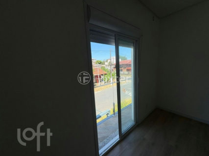 Image 4 - 1011258
