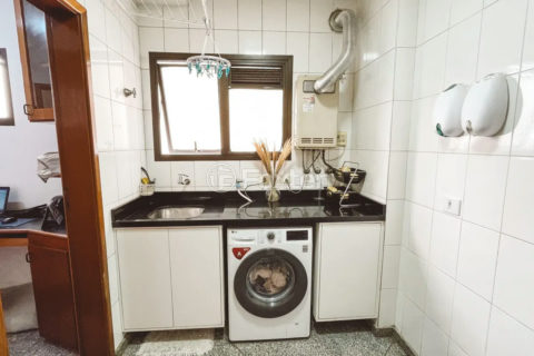 Image 31 - 1011312