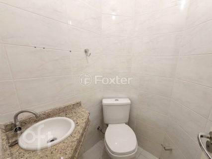Image 4 - 1011327