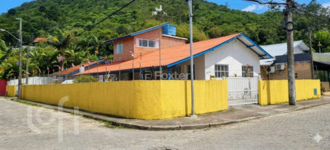 Image 16 - 1011334