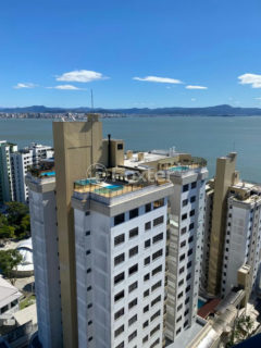 Image 22 - 1011351