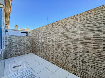 Image 9 - 1011352