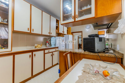 Image 56 - 1011364