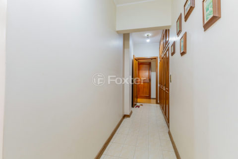 Image 47 - 1011364