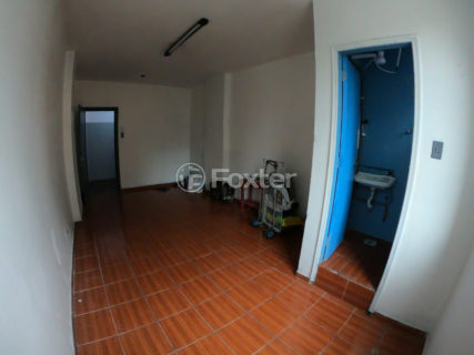 Image 3 - 1011375