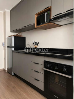 Image 10 - 1011376