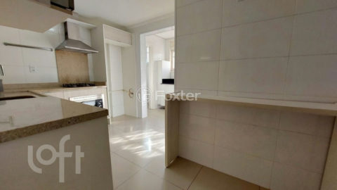 Image 32 - 1011377