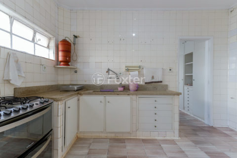 Image 32 - 1011378