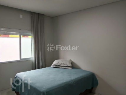 Image 8 - 1011412