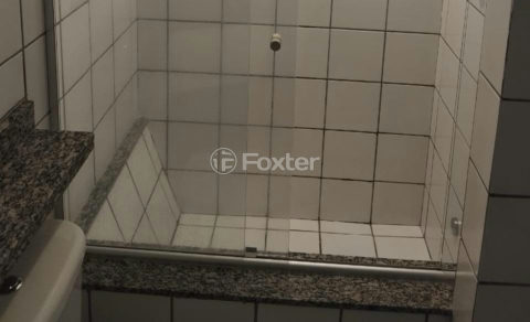 Image 10 - 1011461