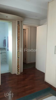 Image 7 - 1011464