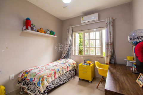 Image 30 - 1011490